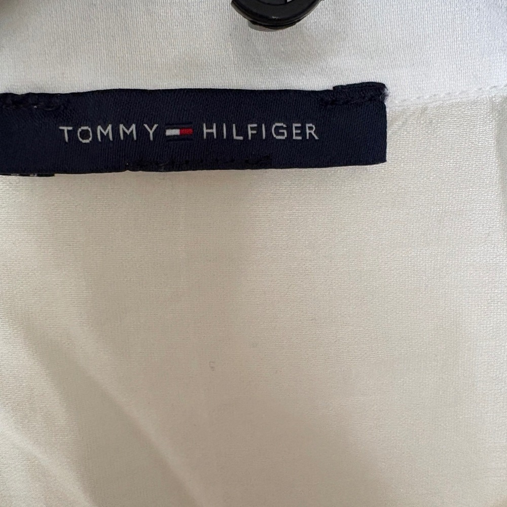 Tommy Hilfiger Womens Large Ruffle Blouse White Sleeveless Satin‎ Silk Like - Picture 3 of 6